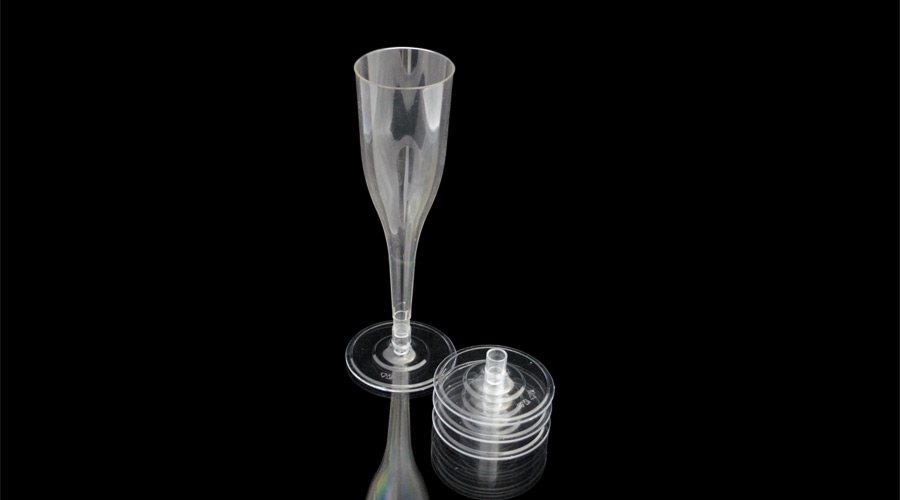 Disposable champagne glass